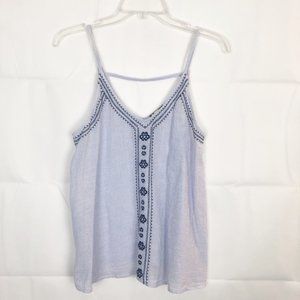 Eyeshadow Embroidered V